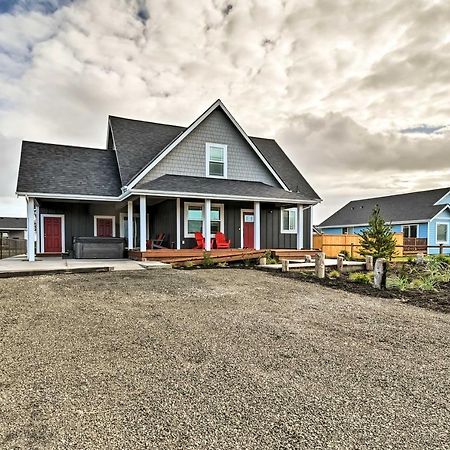 Ocean Shores Getaway With Fireplace And Hot Tub! Villa Bagian luar foto