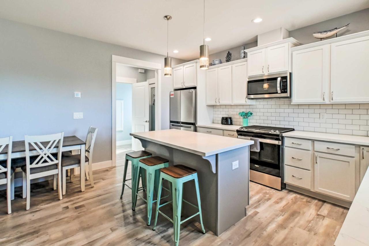 Ocean Shores Getaway With Fireplace And Hot Tub! Bagian luar foto