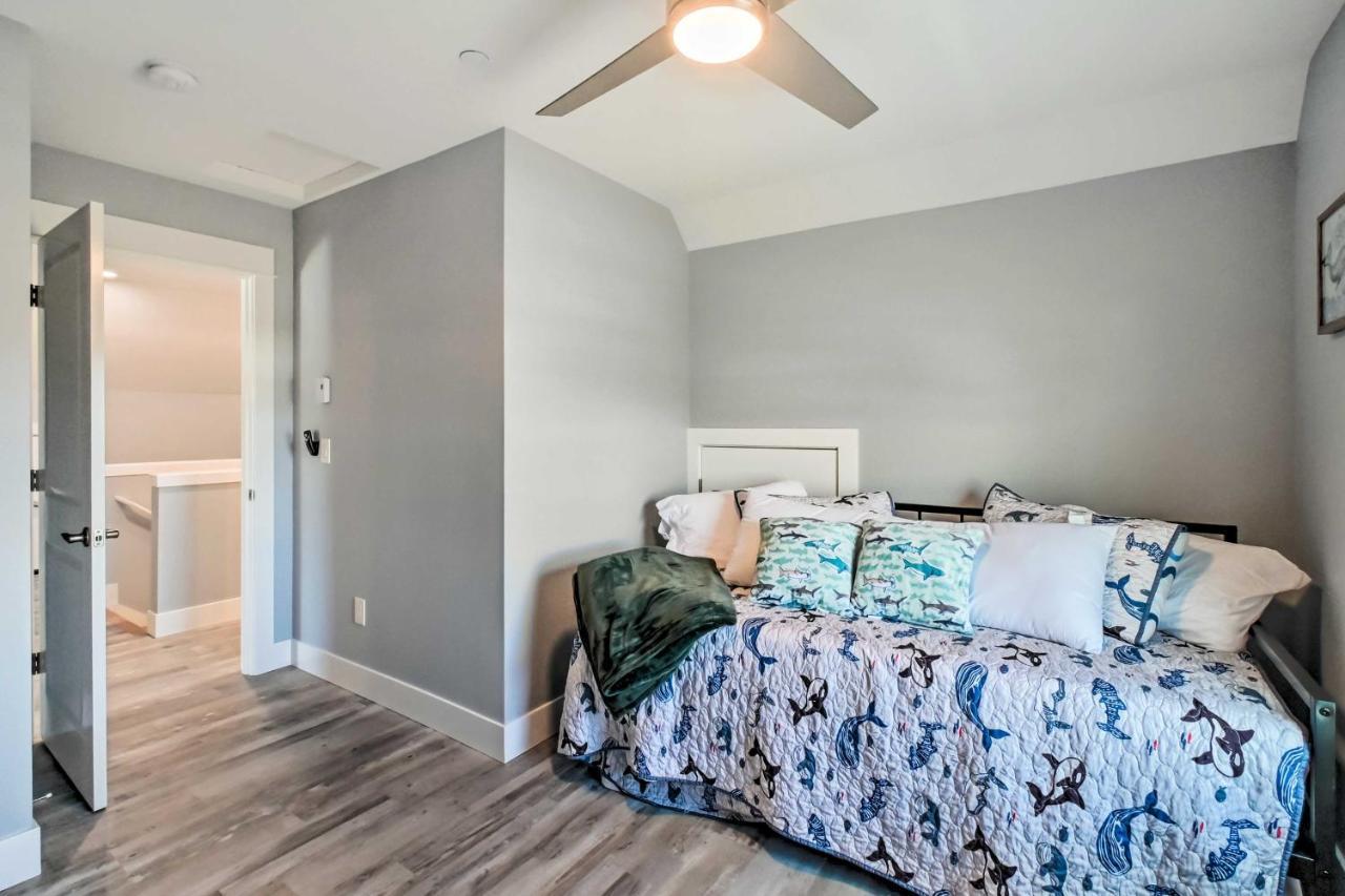 Ocean Shores Getaway With Fireplace And Hot Tub! Bagian luar foto